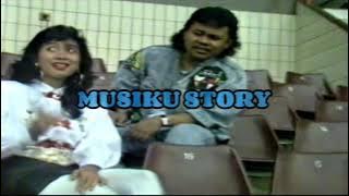 Doel Sumbang - Anjing Menggonggong Kafilah Berlalu