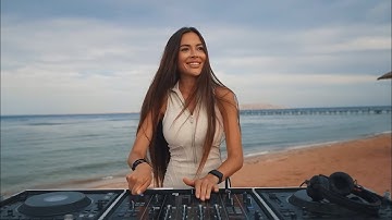Xenia Dia – Live in Sharm El Sheikh / Melodic Techno & Progressive House DJ Mix 2025