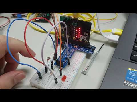 microbit 光敏電阻 LED燈