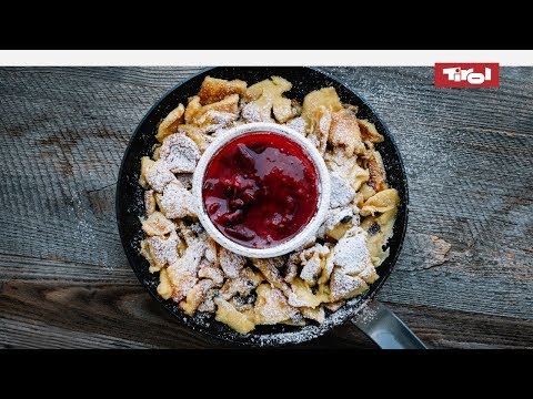 Fluffiger Kaiserschmarrn - Backofen Rezept. Bei uns gab es den Kaiserschmarrn nie zum Nachtisch, son. 