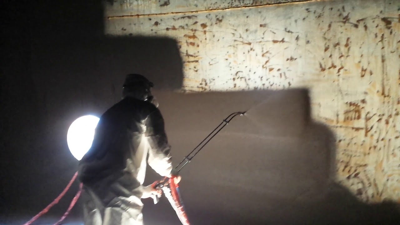 Corrosion Protection Rubber Liner in 600,000 gallon Fertilizer tank