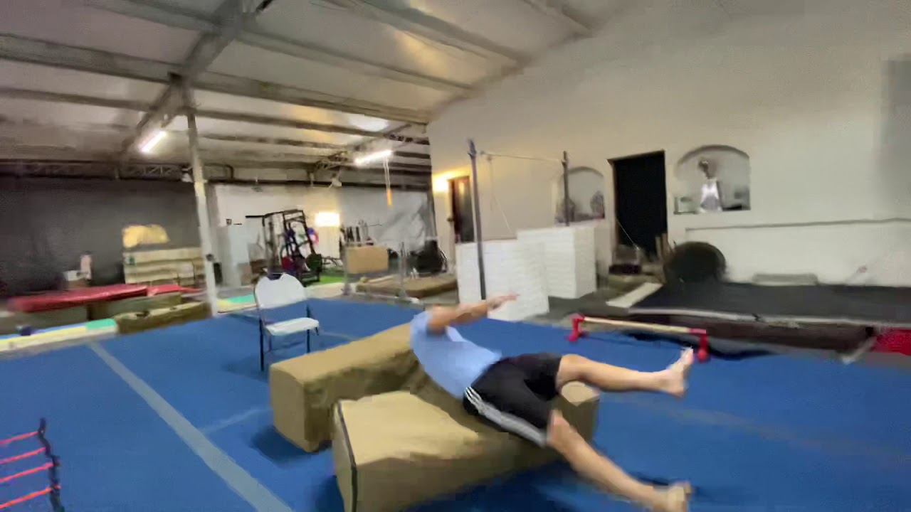BOX JUMP FAIL - YouTube