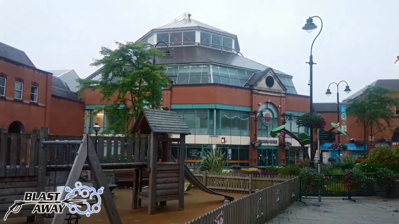 Wetpour Cleaning in Oldham