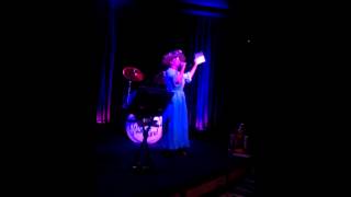 Chrissy Performs as Minnie Pearl VIDEO0903