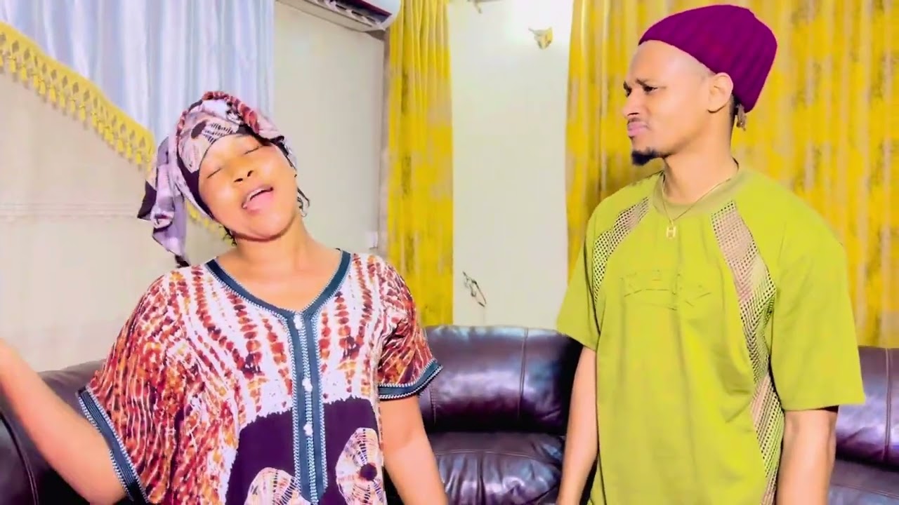 DANCER FORCER  #Safiatou va me rendre fou avant son anniversaire le 14 Décembre ticket au 626000027