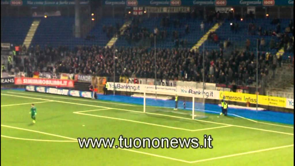23-1-2015 Novara-Alessandria: il tifo degli ultras dell'Alessandria