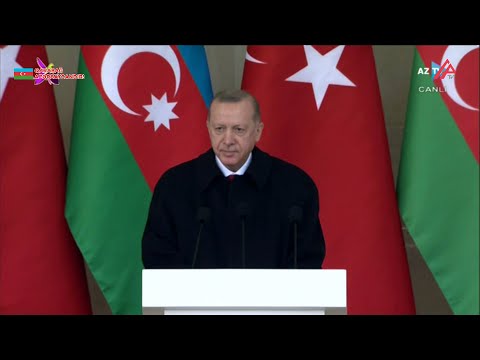 Türkiyə Prezidenti Rəcəb Tayyib Ərdoğan Zəfər paradında çıxış edib