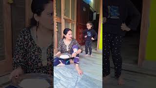 Shanaya Ye Kya Kar Rahi