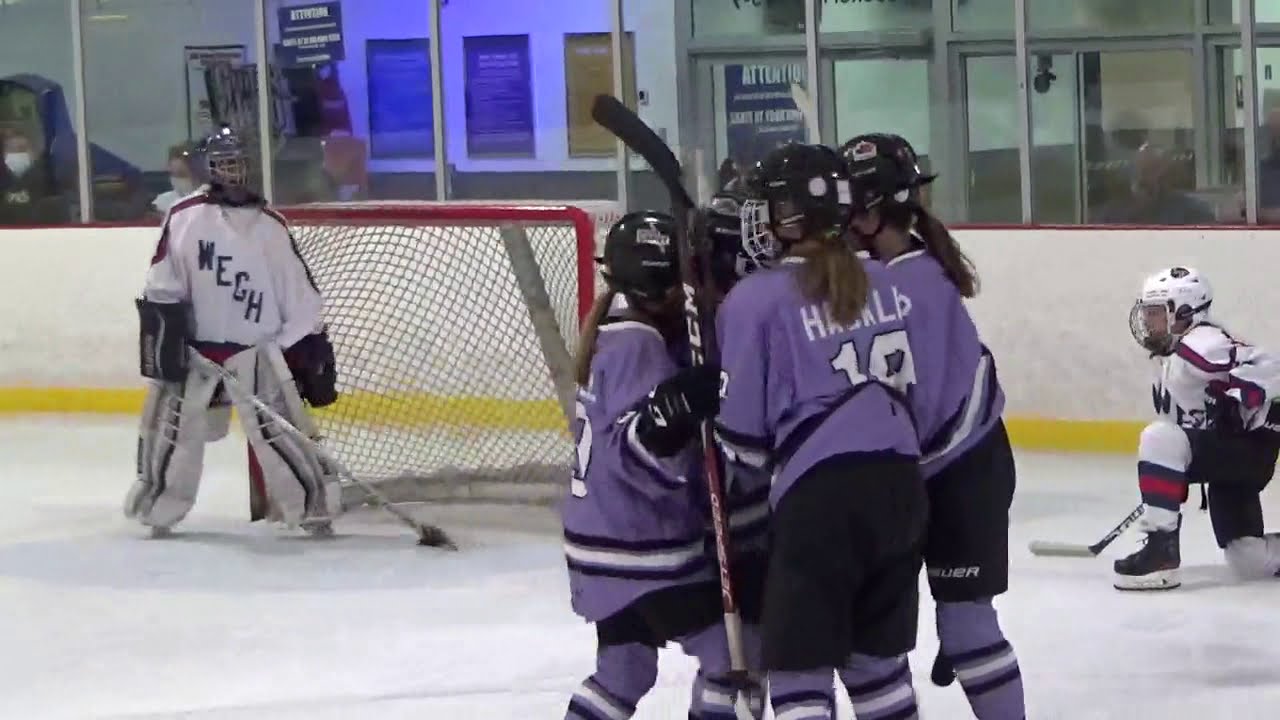 Queens of Las Vegas hockey tournamentGirls 09's Team Minnesota vs