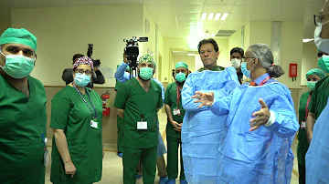 Imran Khan inaugurates operation theatres at the Shaukat Khanum Hospital in Peshawar