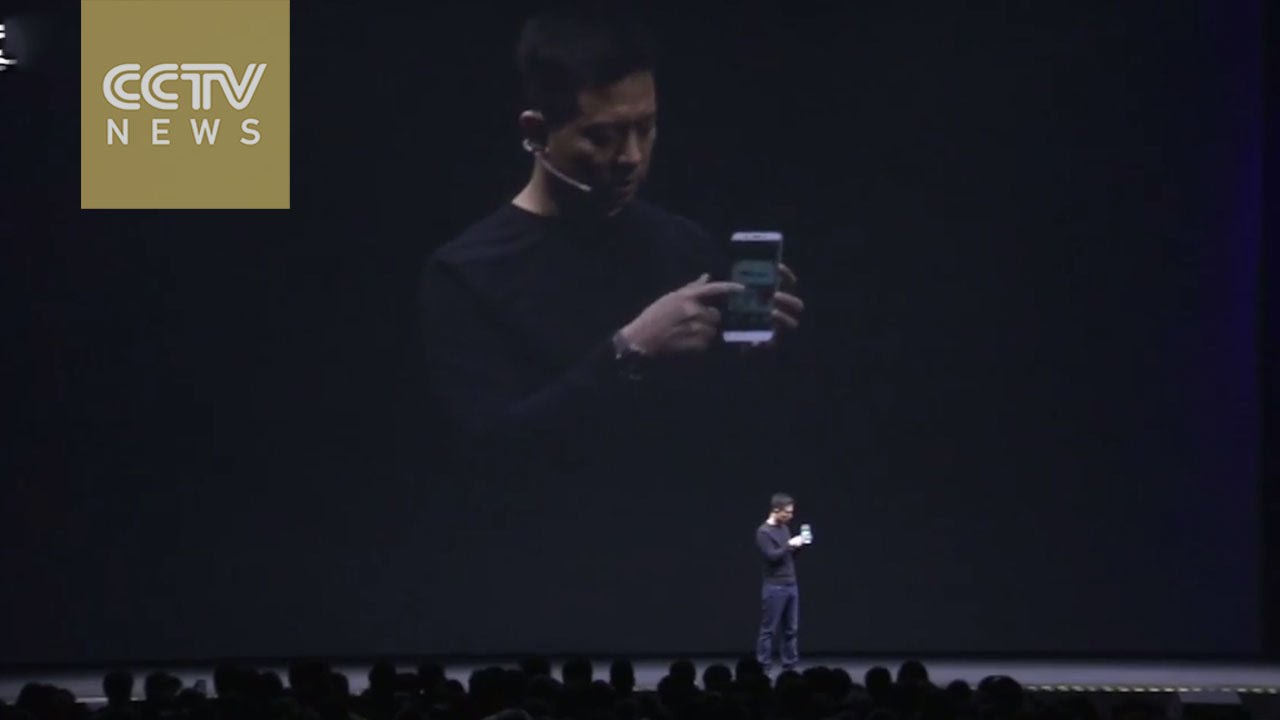 LeTV moves to the smart phone market, but can it beat an Iphone?