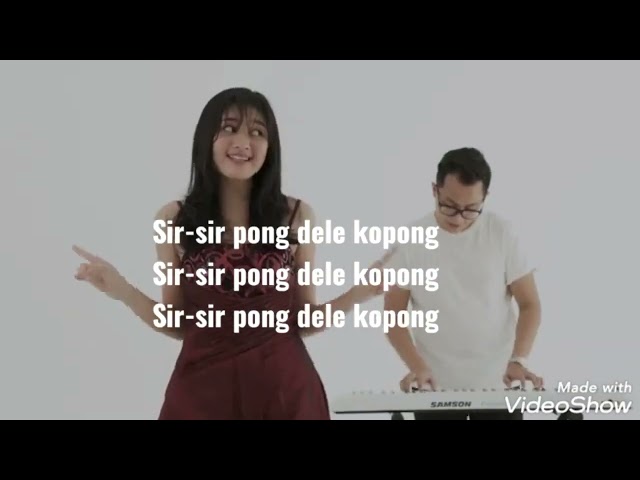 Medley 12 Lagu Daerah Indonesia + Lirik class=