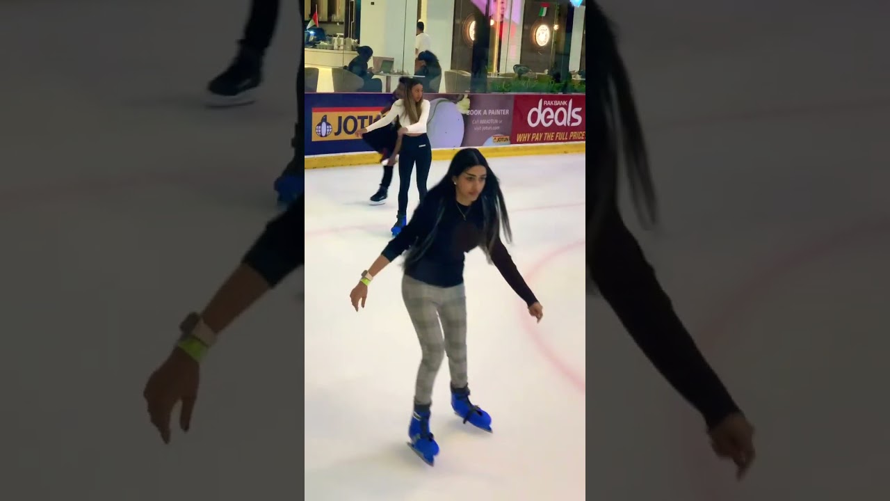 Skating in dubai|| Dubai Mall || Dubai 2022