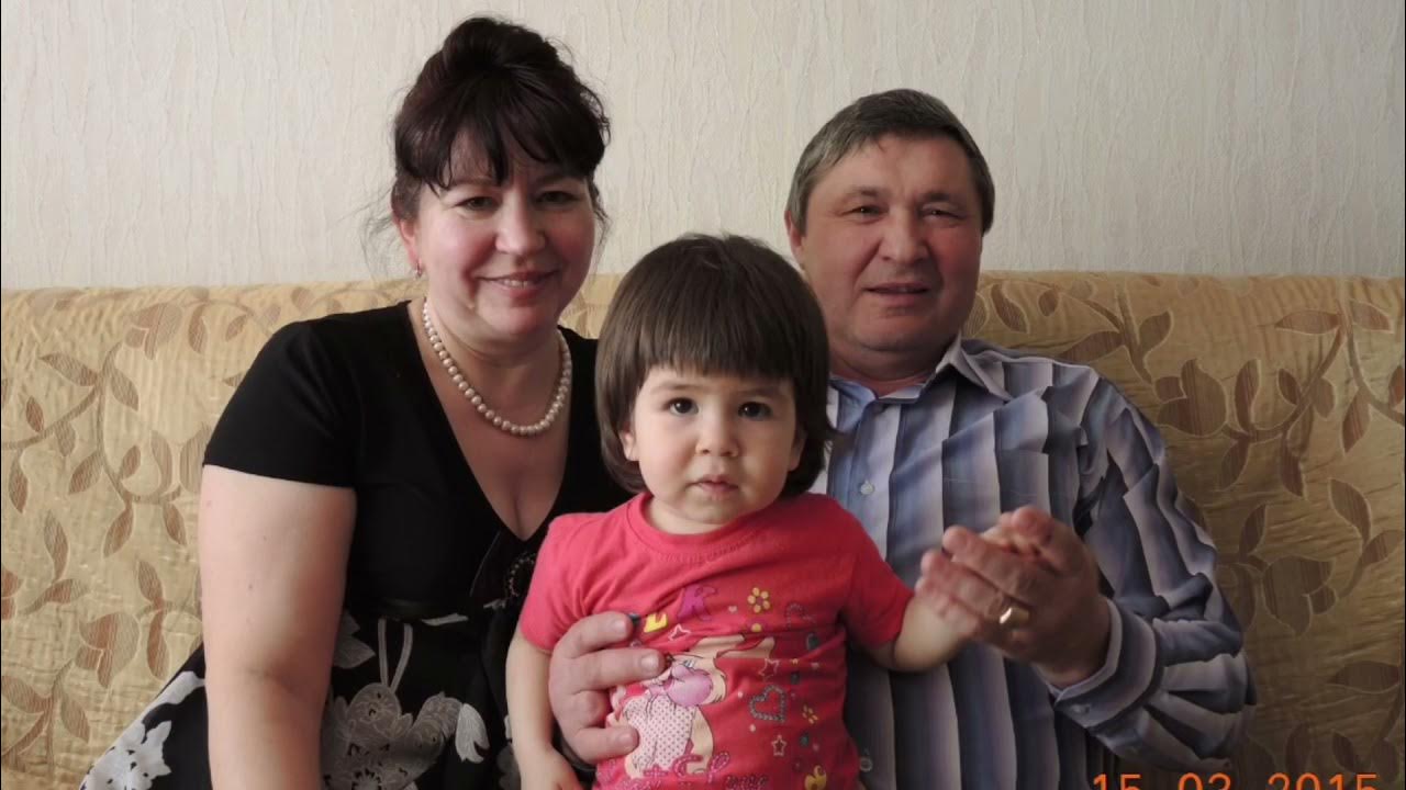 Черно белые фото с отцом и ребенком. Рождение отца видео. Открытки с днём рождения папуле. Картинка любящего отца. Рождение отца видео.