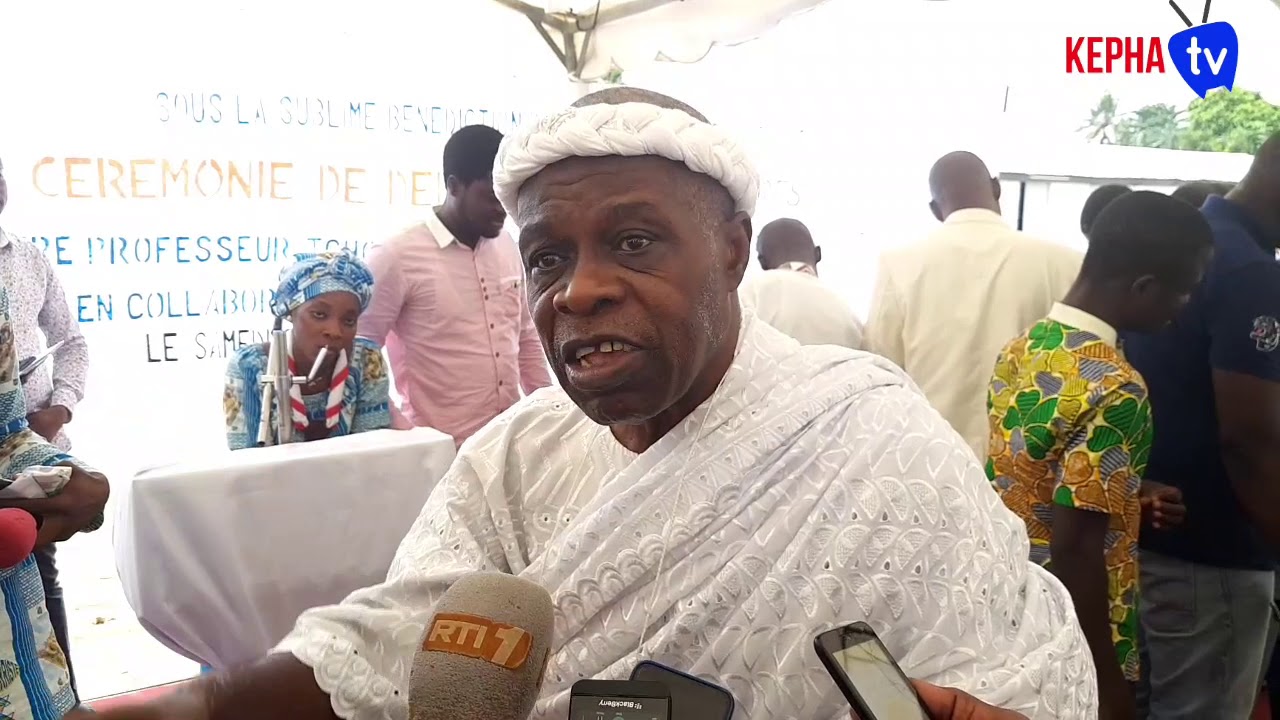 DÉDICACE DES LIVRES DU  PROFESSEUR TCHOTCHE MEL FÉLIX 