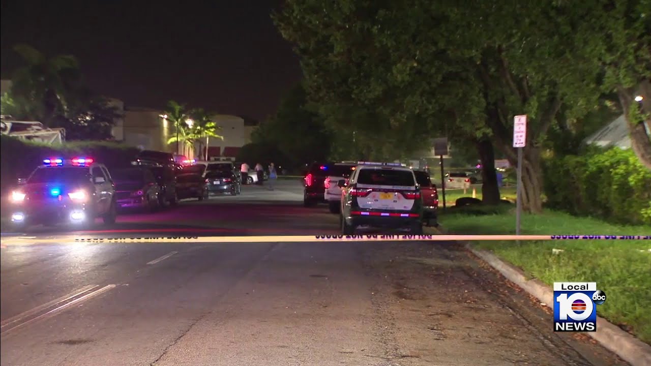 Police investigate deadly shooting in Southwest Miami-Dade - YouTube