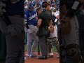 Shohei #Ohtani gives umpire Jim Wolf advice on how to fix belt! 😂
