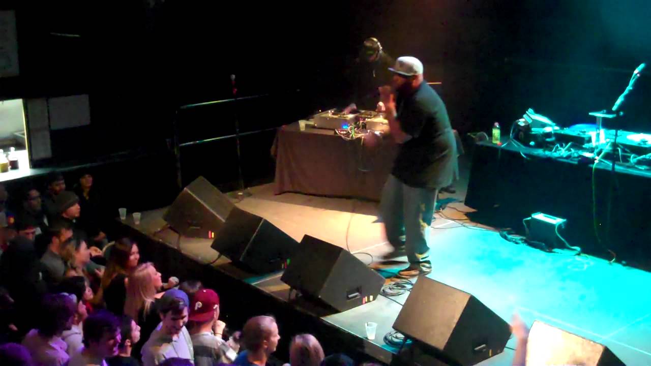 3Two performing "back to basics" live