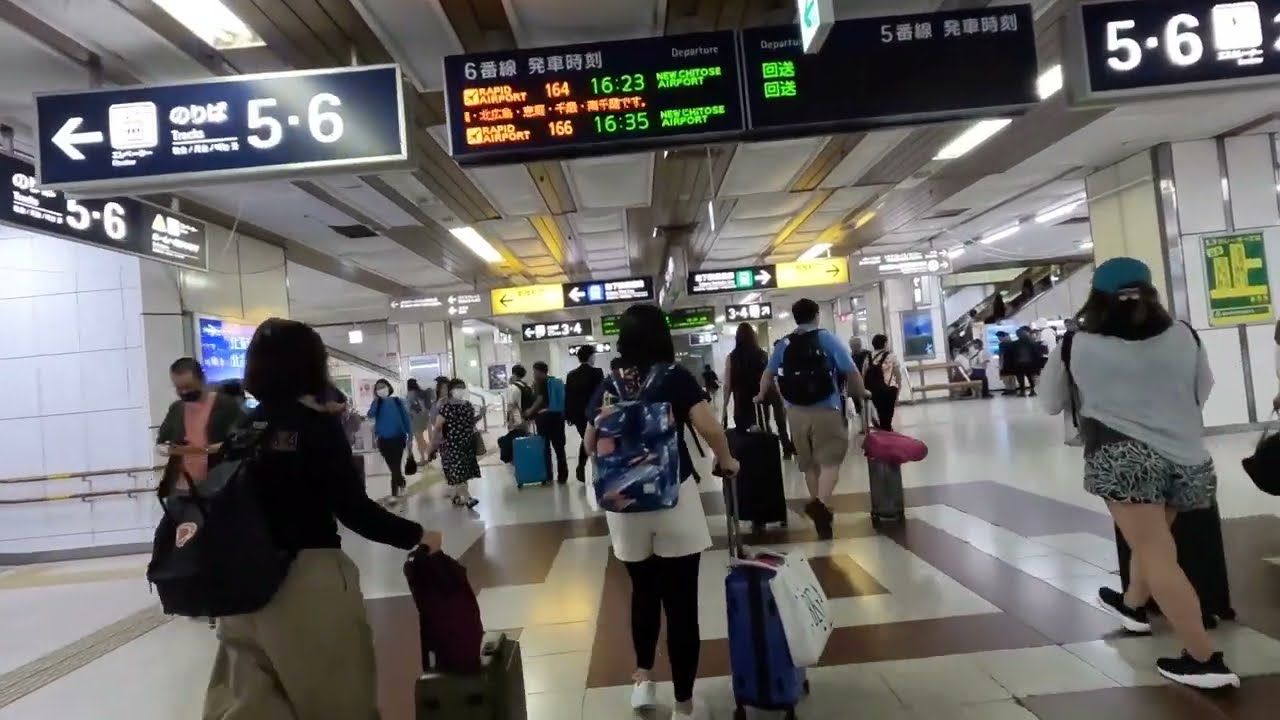 JR札幌駅ホームから地下鉄南北線さっぽろ駅ホームまでの徒歩移動