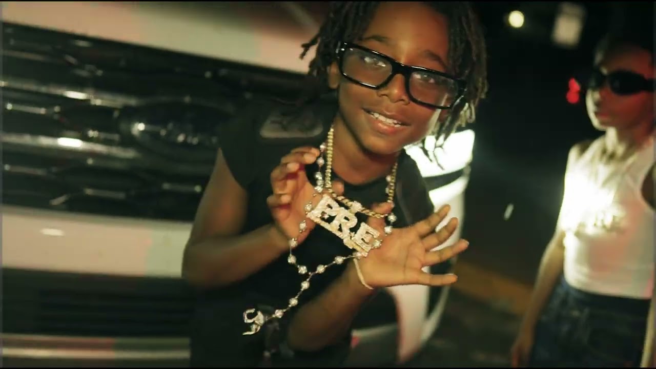 Jay Fizzle featuring JuJu and Phat 