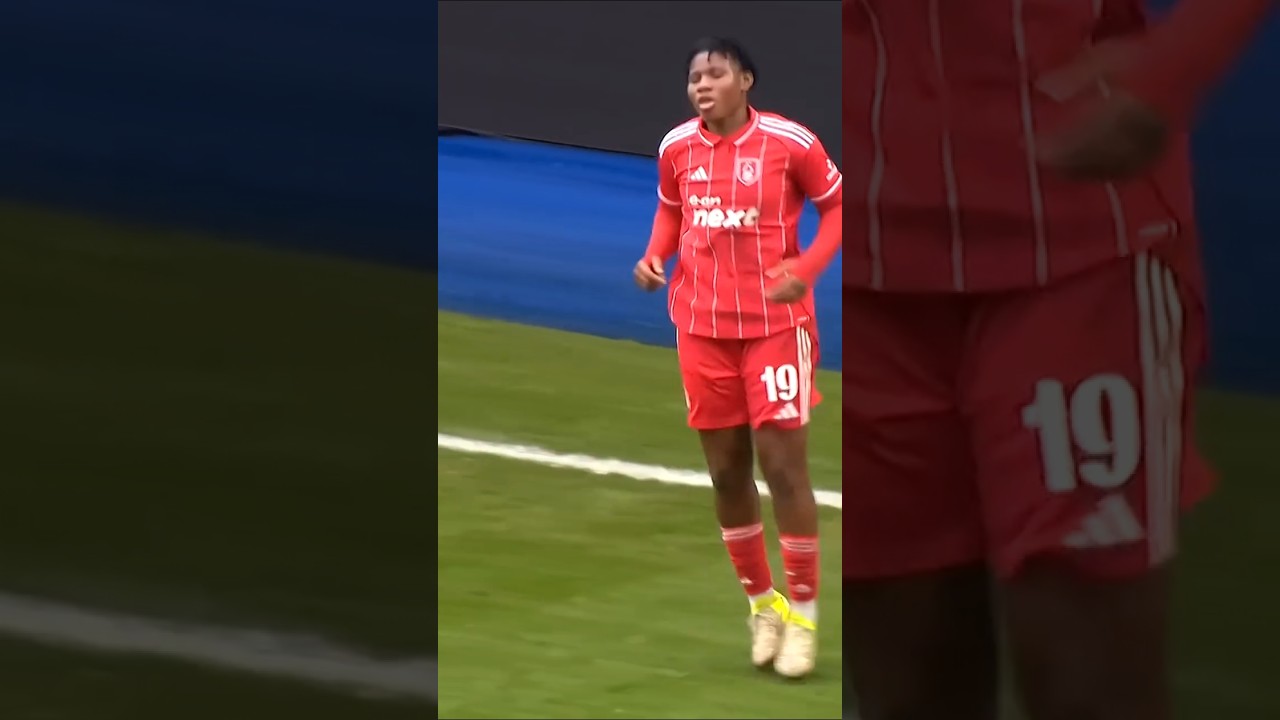 Joy Omewa scores 1st goal for Nottingham Forest