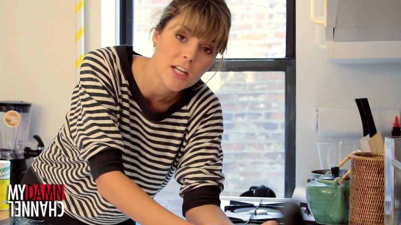 HOW TO MAKE BROWNIES