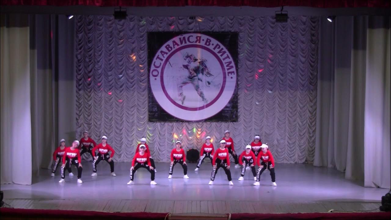 танец хулиганки. наряд в стиле хип хоп. модные костюмы для девочек. костюм с шортиками для танца. хип хоп наряд.