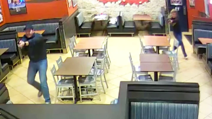 Cop Couple Out to Eat Stop Man from Robbing Restaurant - DayDayNews