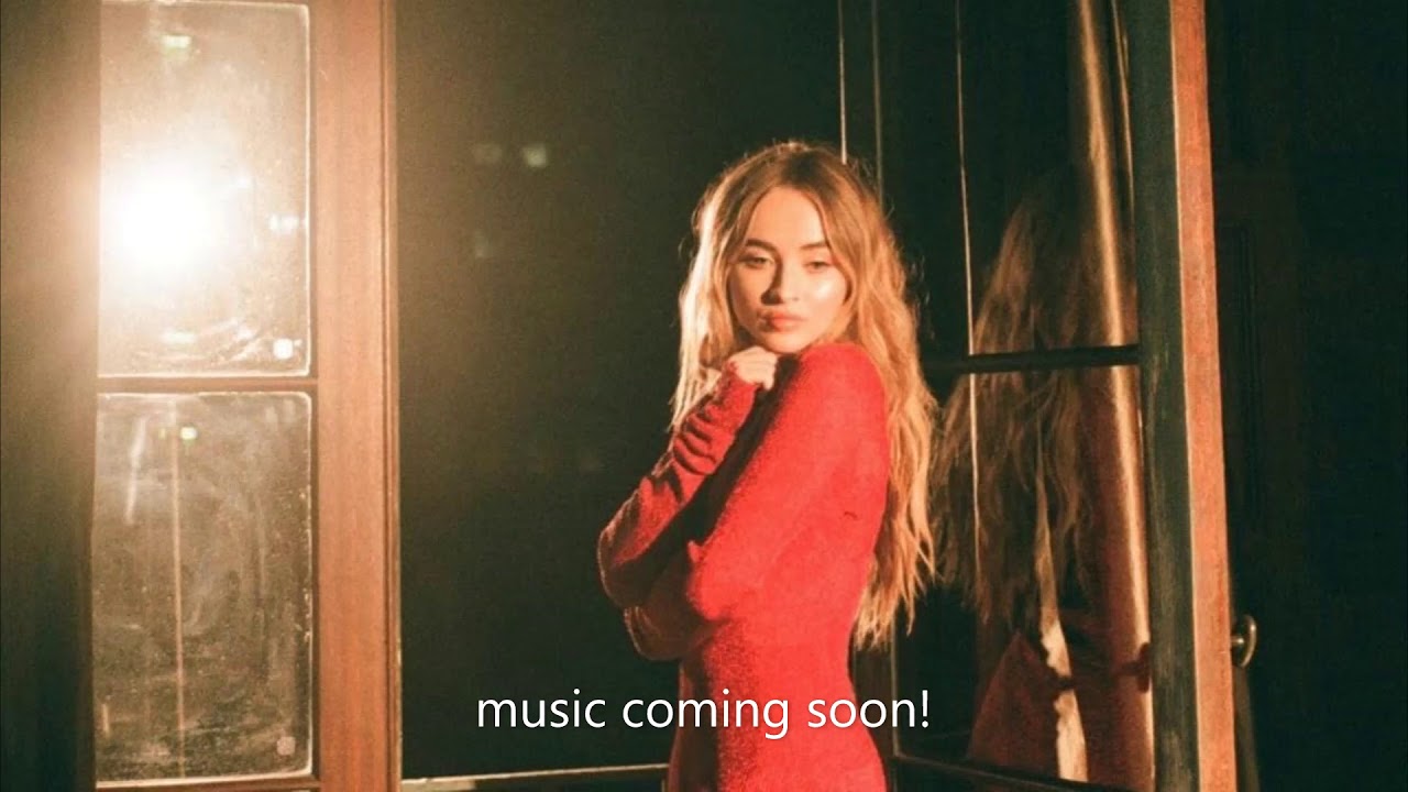 sabrina carpenter looking at me YouTube