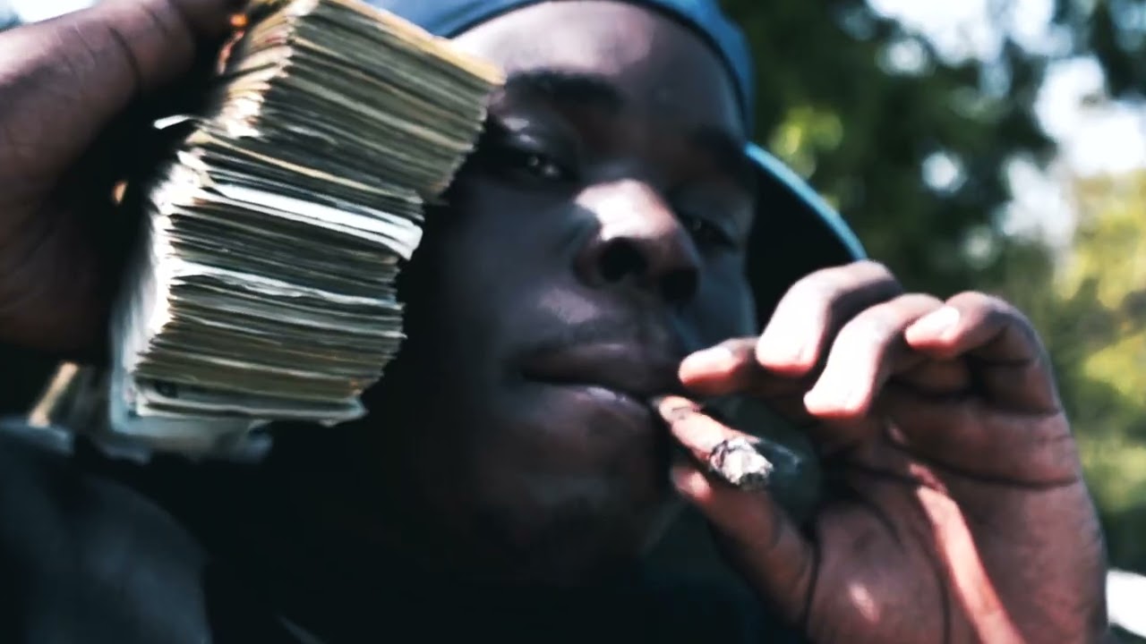 Dee S.O.A - Alatta Guns ( Official Music Video ) - Shot by @Hoodstar Films