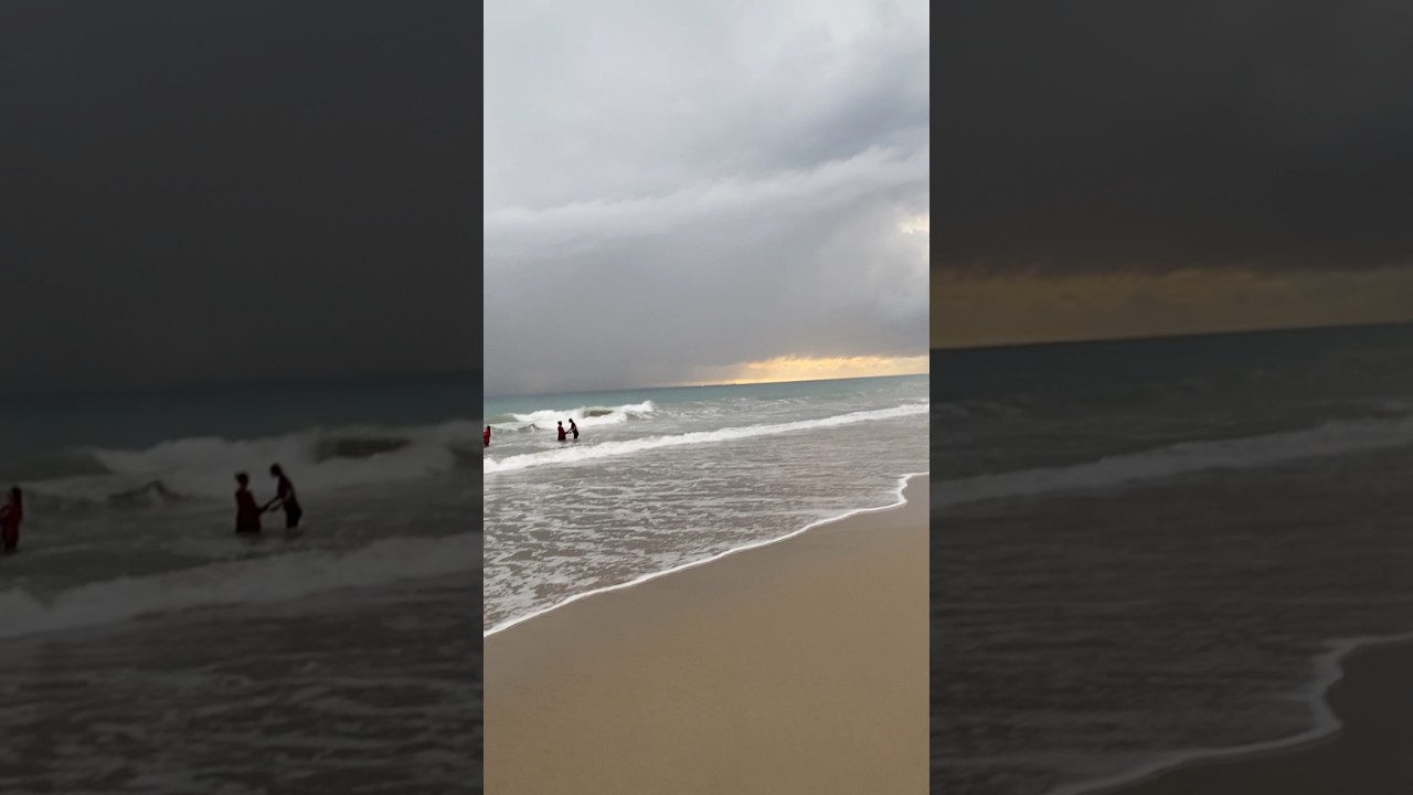 Myanmar beach ( ngwe saung beach ) 