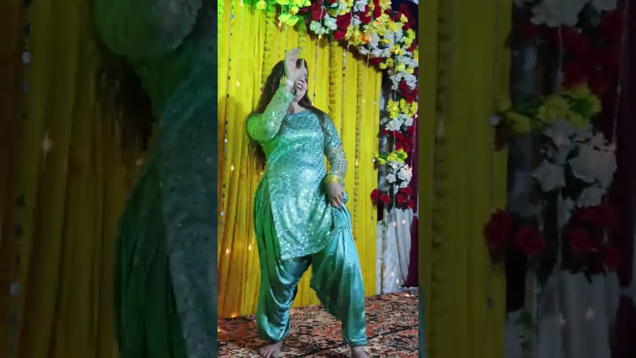 Dance mujra program