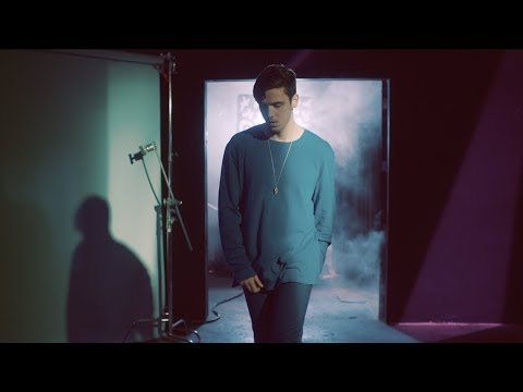 Lauv - Easy Love (5 октября 2017)