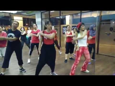 Zumba Fitness Malaysia - Sakitnya Tuh Di Sini By ZIN Sasa