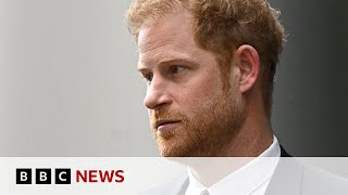 Prince Harry was victim of phone hacking by Mirror Group Newspapers, judge rules - BBC News