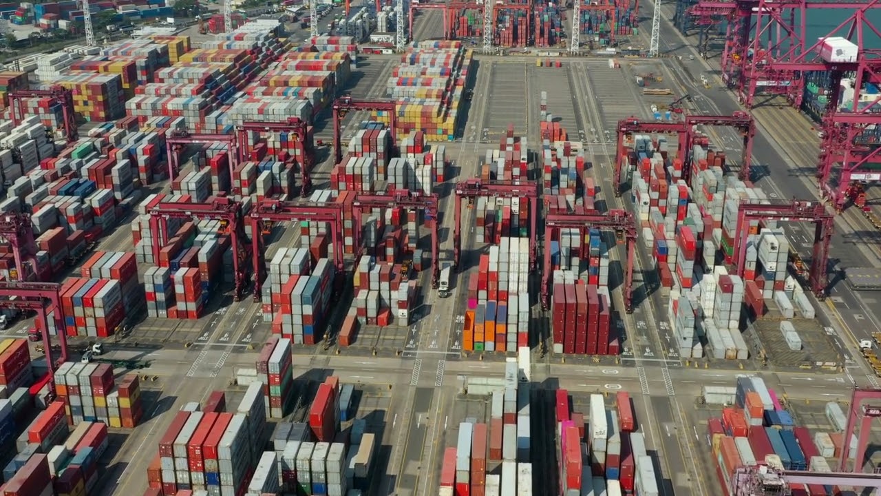 Hong Kong container port 