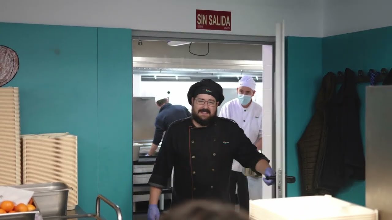 🚪 Abrimos puertas: Al conocimiento, a las personas, al futuro.