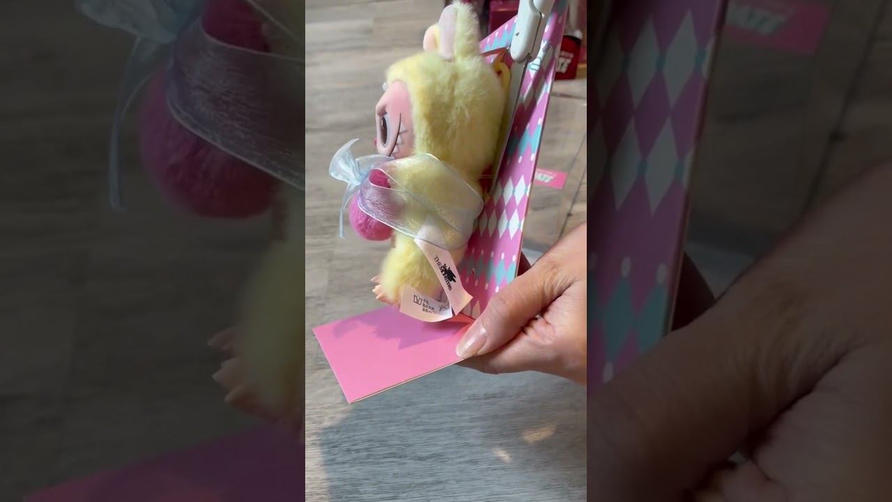 Unboxing Labubu Queen Let’s Checkmate (Part 2)