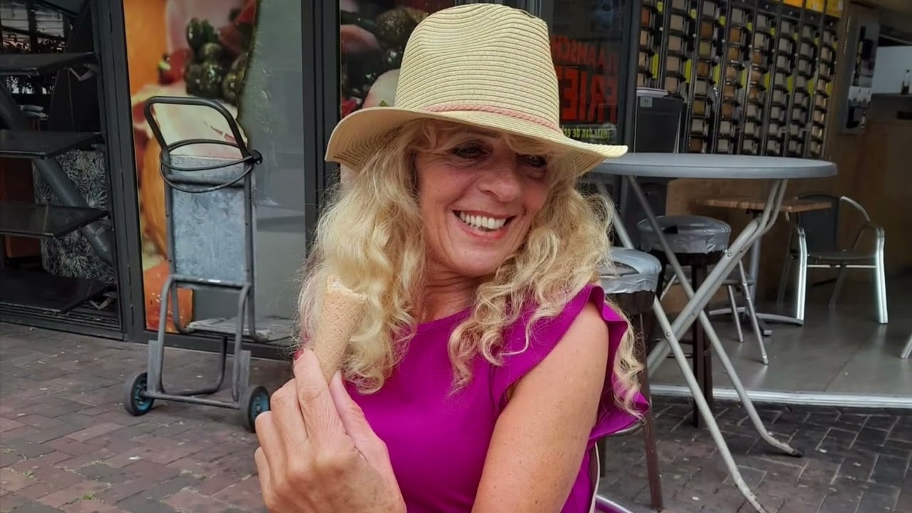 Baby Blue     Cover George Baker Selection