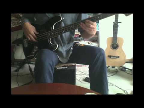 スピッツ けもの道 を必死に弾いてみた Bass Cover 