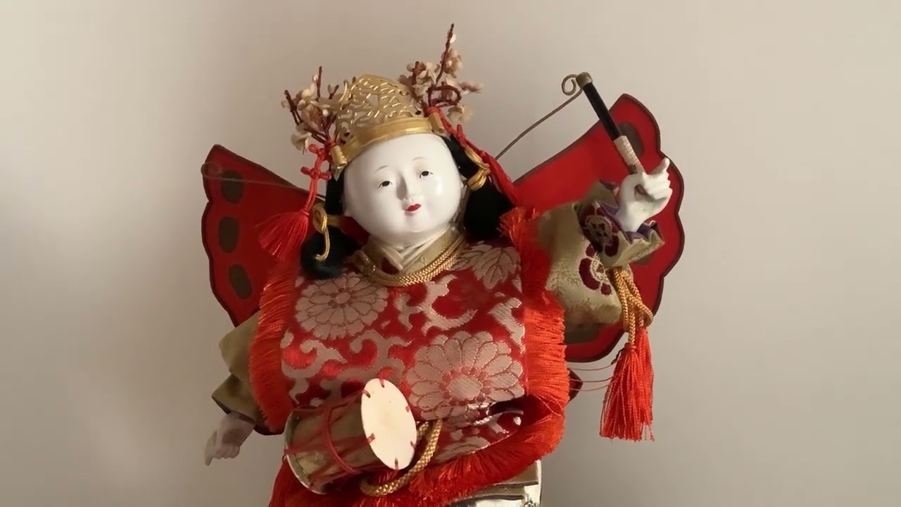 丸平？♪大木平蔵作？♪雅楽 胡蝶の舞♪戦前のお雛さまの脇飾り♪顔傷♪箱なし 丸平♪大木平蔵♪雅楽 胡蝶の舞♪戦前のお雛さまの脇飾り♪顔傷♪訳