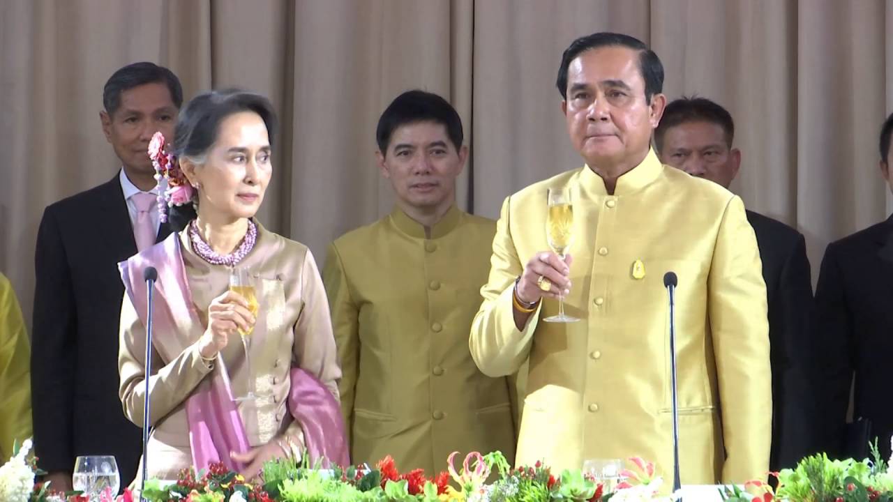 นายกรัฐมนตรีเป็นเจ้าภาพเลี้ยงอาหารค่ำ