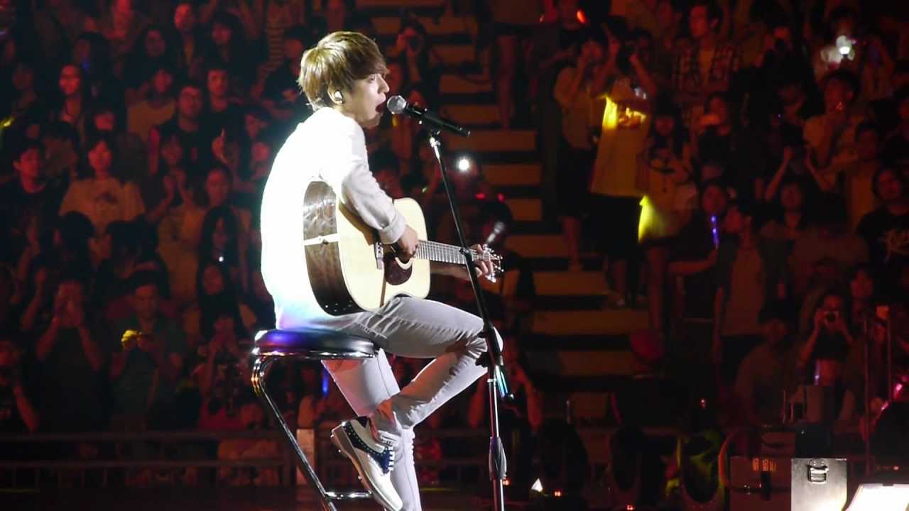 2012-06-23 MUSIC BANK IN HONG KONG _ 정용화 SOLO