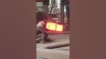 Ultra heavy forging | Forging this rectangular iron block at 1000 degrees Celsius