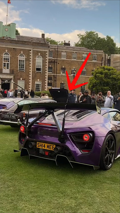 The coolest wing I've ever seen😉🤫