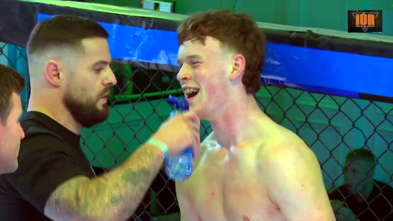 IÚR FC 4 - Jordan Scully vs Alex Fegan