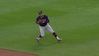 CLE@MIN: Salazar retires Castro to escape trouble