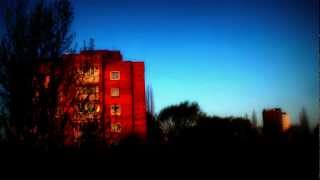 Austa, Rytas, Laikas Keltis