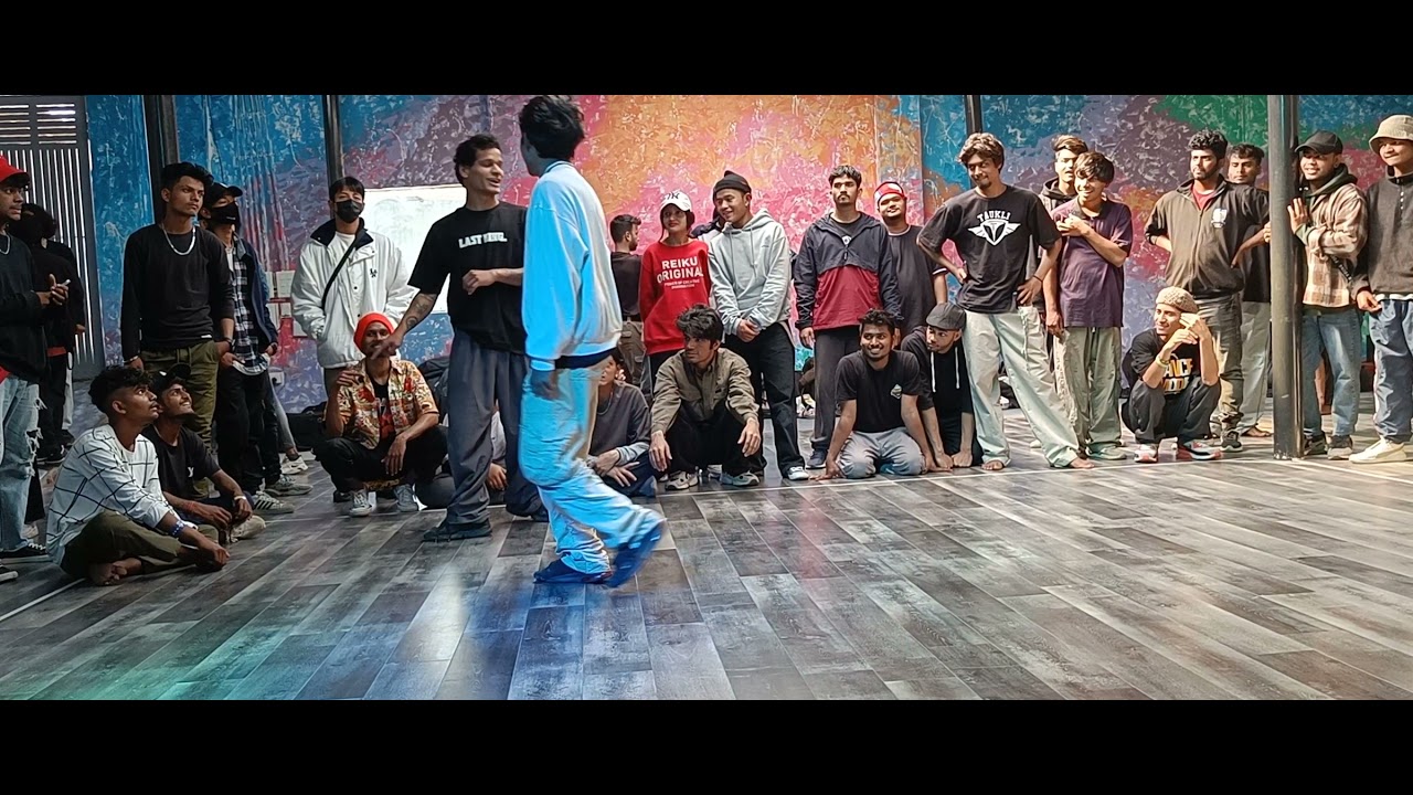 Bboy Panther vs bboy shadow | Bboy battle | Indian Dancers and Bboys ...