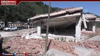 Fırtına Vadisi'nde kaçak yapıların yıkımına başlandı
